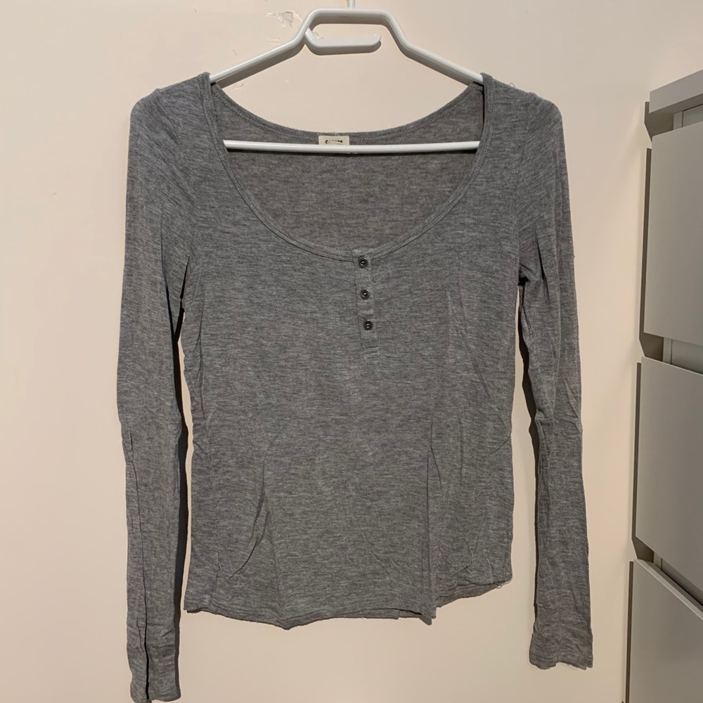 garage gray long sleeve top